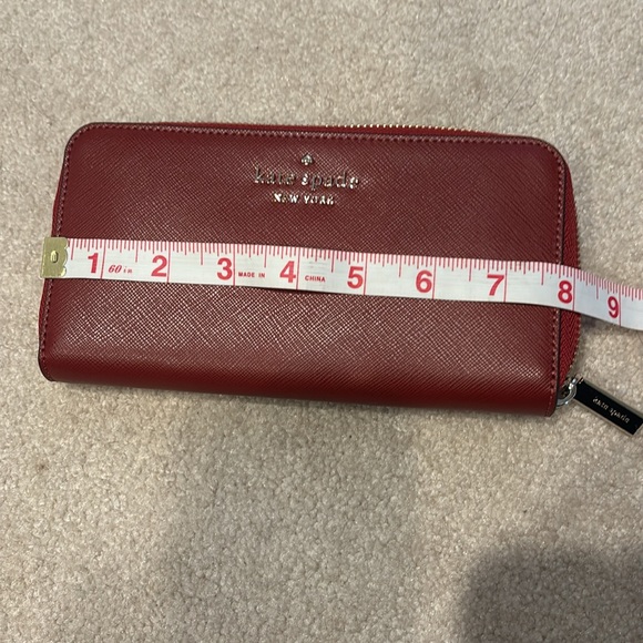 Kate spade wallet burgundy leather NWOT - Picture 5 of 6